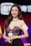 안젤라 베이비, 과감하게 드러낸 어깨라인에 시선집중 [포토화보]