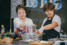 [원픽! 위클리 추천작] ‘노는 언니’ 포장마차 영업기…빅마마에게 요리법 전수 받아
