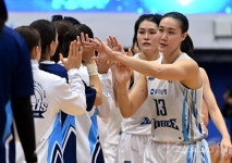 [포토] 우리은행, 신한은행에 79-48로 대승!