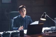 ‘바람피면 죽는다’ 오민석, 매서운 독사 눈빛…강렬한 첫 등장