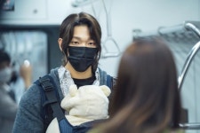 [DAY컷] 첫방 ‘오케이광자매’ 전혜빈X김경남, 지하철 대면 첫만남