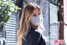 켈리 벤시몬, 봄 햇살 맞으며 커피 한 잔 [포토화보]