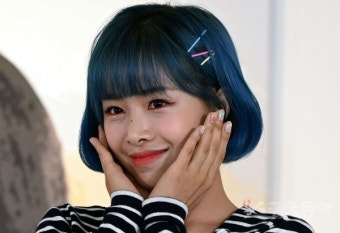 [전문] 에이프릴 김채원 장문의 해명글 “모두 사실무근, 이현주 거짓말 억울해”