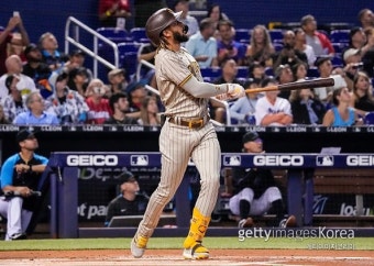 타티스 주니어, MLB 데뷔 3시즌 만에 시즌 ‘30홈런’ 고지