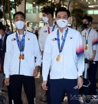 [포토] 수많은 취재진에 놀란 펜싱대표팀!