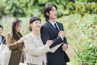 김고은안보현 로맨스 변화…설렘 이어질 수 있을까 (유미의 세포들)