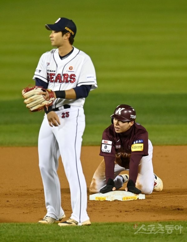 송성문, KBO 리그 최장 연속 도루에挑戦하여 관심 집중!