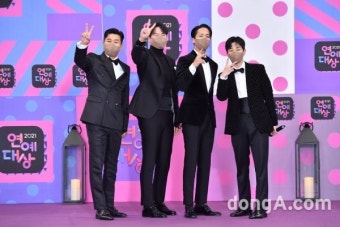 김종민·연정훈·라비·딘딘, 웃음이 넘치는 ‘1박 2일’ (KBS 연예대상) [DA포토]