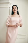 ‘♥현빈’ 결혼식 앞둔 손예진, 순백의 드레스로 ‘우아한 매력’ [화보]