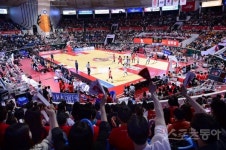 농구장을 가득 메운 응원열기! [포토]