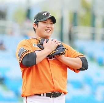 ‘3년 연속 10패’ 한화 김민우, 훨씬 더 가치 있는 ‘3년 연속 130이닝’