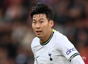 ‘환상 코너킥’으로 역전승 이끈 손흥민, “무조건 이겨야 할 때 세트피스 골 나와 기쁘다” (일문일답)[여기는 본머스]