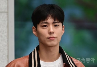 박보검, 테디 손잡았다…더블랙레이블과 전속계약 [공식]