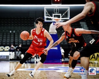 EASL서 18점차 뒤집기쇼 서울 SK, KBL 디펜딩 챔피언의 위용 과시
