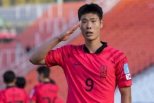 ‘유일한 원톱’ 이영준 향한 기대…프로무대 경험과 전방에서 존재감을 믿는다!