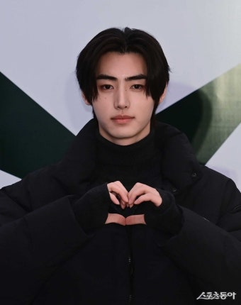 엔하이픈 성훈, 마음 녹이는 눈맞춤 [포토]