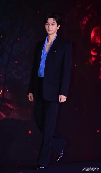 ‘스위트홈2’ 감독 “송강 많이 성숙해져, 나도 울컥해”