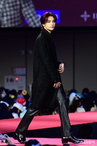 스트레이키즈 현진, 분위기 넘치는 입장 [포토]