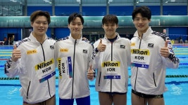 수영전문매체 “한국 남자 계영 800m 파리서 銅”