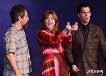 K-손하트 전수하는 브라이스 달라스 하워드 [포토]