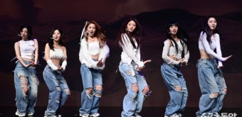 트라이비, 1년 만에 컴백 [포토]