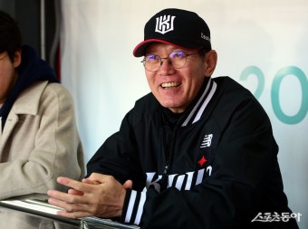 환한 미소의 이강철 감독! [포토]