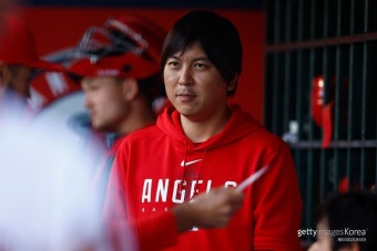 통역 미즈하라, 오타니 돈 훔쳐 불법 도박 …절도 금액 최소 60억