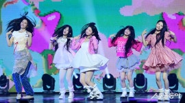 아일릿, ‘마그네틱’ 슈퍼 이끌림 [포토]