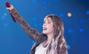 친구 대리예매→부정티켓 용병 취급…아이유 소속사 사과 “암행어사 제도 개편할 것”