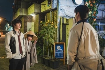김혜윤, ‘현 최애’ 변우석vs‘구 최애’ 송건희 첫 삼자대면 (선재 업고 튀어)