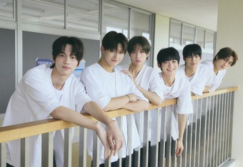 투어스 6월 컴백 “심장 꽉 잡아”