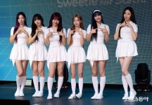 컴백 시그니처 ‘시그니처 포즈~’