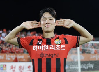 ‘100만원짜리 사나이’ 꼬리표 떼고 ‘신분 상승’ 양민혁, 진짜 프로 날개 달고 훨훨