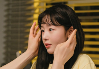 엄태구한선화 설마 첫키스? 양치 타임 좀…‘으악’ (놀아주는 여자)