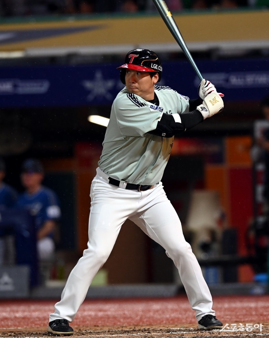 LG 트윈스 김현수, KBO 역대 최다 올스타 출장 기록 16회 달성하기까지 최장 연속 출장도 세우며 위상 다지며 기록 넘어세웠다