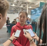 [여기는 파리] 신유빈, 女 단식 4강서 천멍에 0-4패…하야타 상대로 동메달 노린다