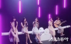 피프티 피프티, 완전체 라이브 통했다…유튜브 인기차트 9위