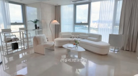 이나연, 첫 자취 집 대박…럭셔리 인테리어+한강뷰 美쳤다 [종합]