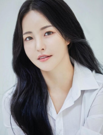 브브걸 출신 유정, 날렵 턱선에 몰라볼 뻔…달라진 꼬북이 [DA]
