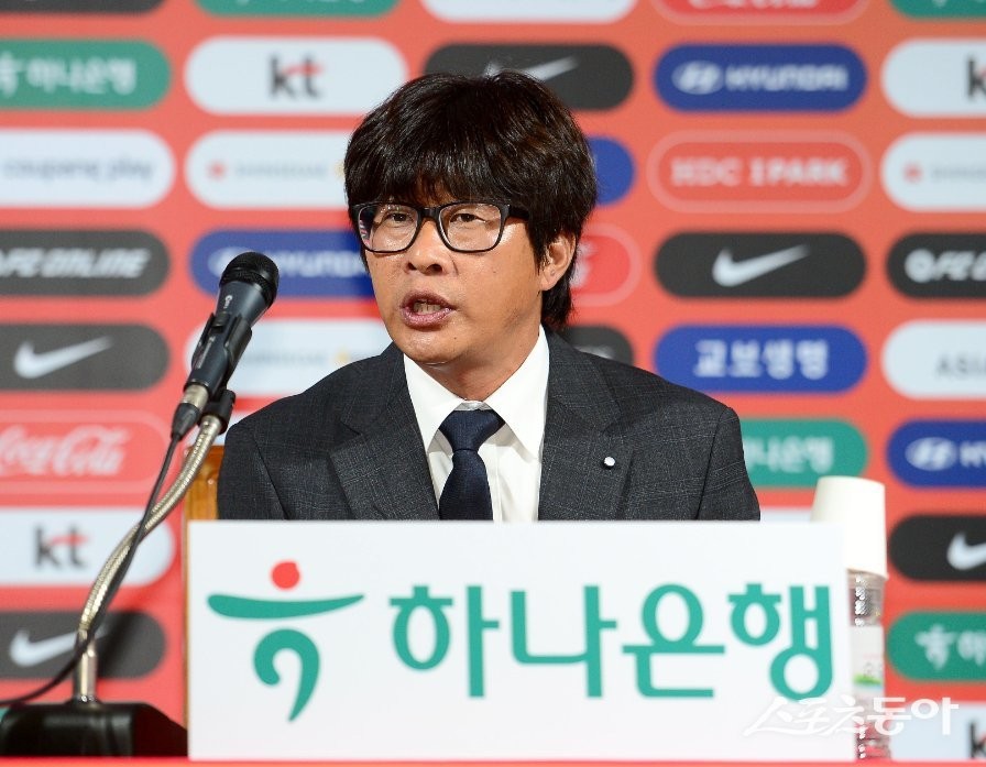 한국 여자축구 대표팀, 캐나다와의 평가전에서 1-5 완패…신상우 감독 첫 승 미루기