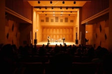 클래식 기타계의 ‘악뮤’가 뜬 밤…이성준·이수진 아크기타듀오 콘서트[리뷰]