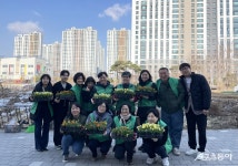 평택시 동삭동 새마을부녀회, ‘봄꽃 심기’ 행사 개최