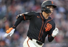 ‘바람의 손자 달렸다’ 이정후, ML 데뷔 후 첫 3루타 쾅