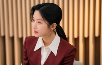 문가영 밥도 제때 못 챙겨 먹고 야근…‘서초동’ 삶 포착