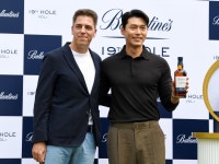 배우 현빈, 발렌타인 나인틴스 홀 행사에 참석 [포토]