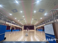 [2025 학교체육진흥회-스포츠동아 공동 기획]‘뇌’를 깨우는 전곡고 아침 배드민턴