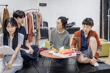 상처는 유산이 아니다, 연극 ‘피어 날다’