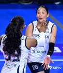 [SD 리뷰 in 화성] 한국도로공사, IBK기업은행전 3-0 승리로 파죽의 8연승 질주!…모마-강소휘-타나차 삼각편대 도합 47점 폭발!