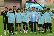 ‘2025 고양 전국 여성 풋살대회’ 개막.. 이동환 시장 “여성 스포츠 지원”[포토]