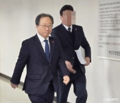 김석준 부산교육감, 1심서 징역 8월·집행유예 2년 선고… 교육 행정 파행 불가피